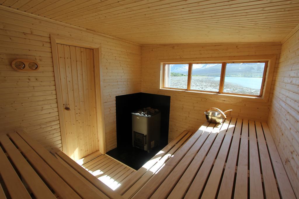 Вілла Lyngen Fjordcamp Nord-Lenangen Номер фото