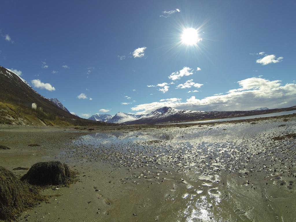 Вілла Lyngen Fjordcamp Nord-Lenangen Екстер'єр фото